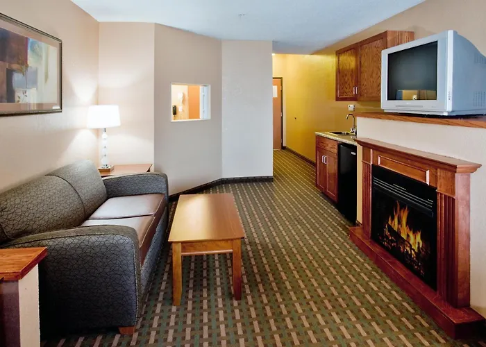 Holiday Inn Express Hotel & Suites Suffolk By Ihg