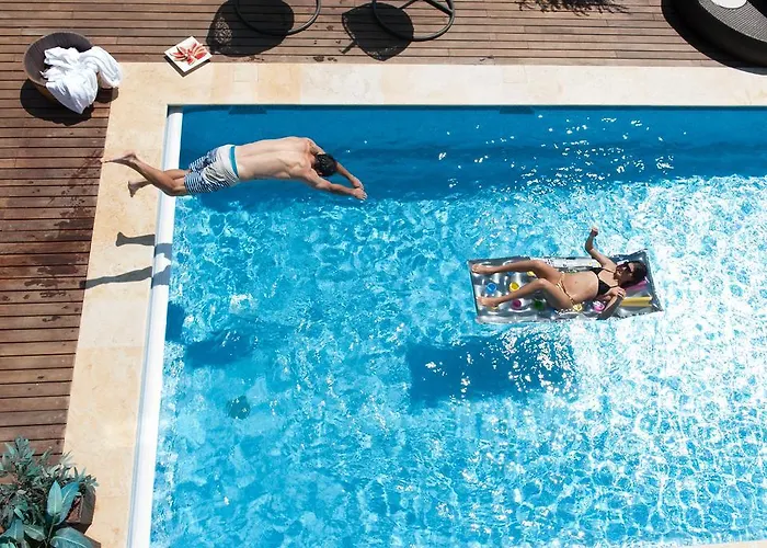 Chateau Glili (Adults Only)