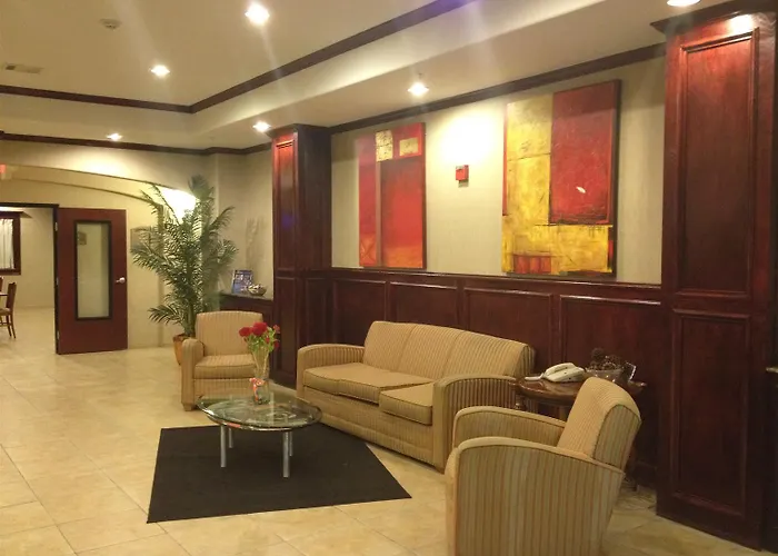 Best Western Lockhart Hotel & Suites