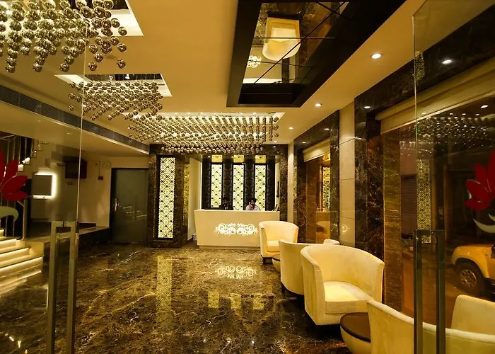 Hotel The Prime Balaji Deluxe, City Centre, With Free Airport Pickup