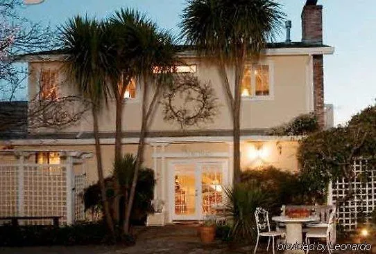 Chelsea Garden Inn