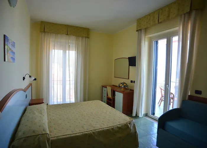 Hotel La Scogliera