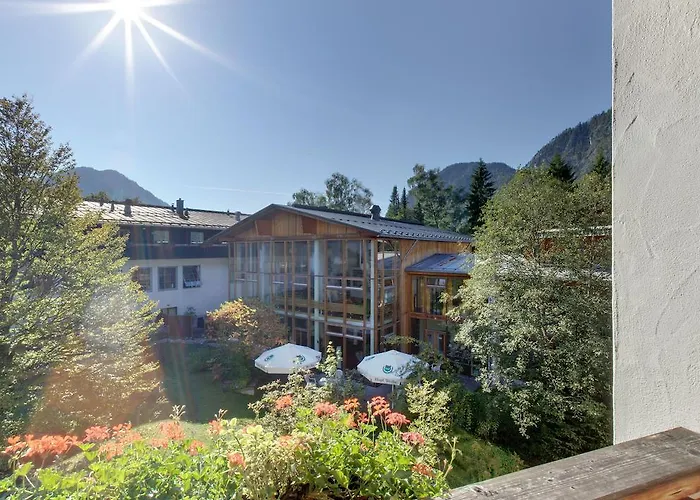 Outdoorhotel Jaeger Von Fall