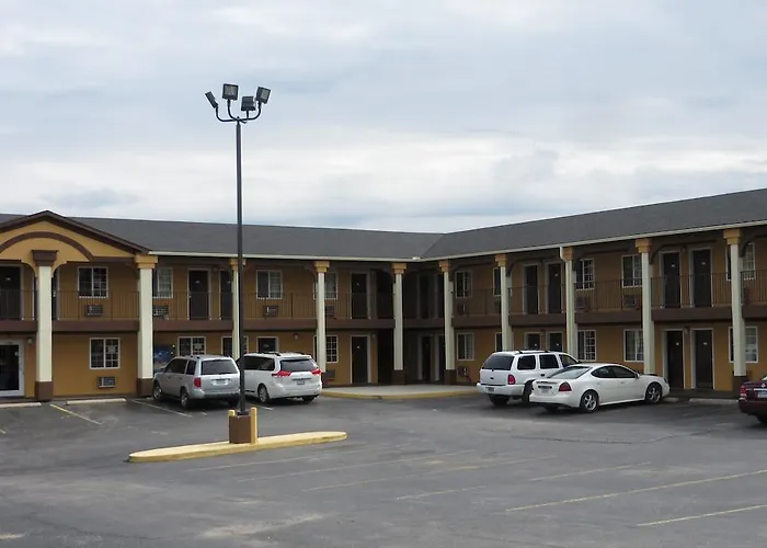 Economy Inn & Suites Joplin