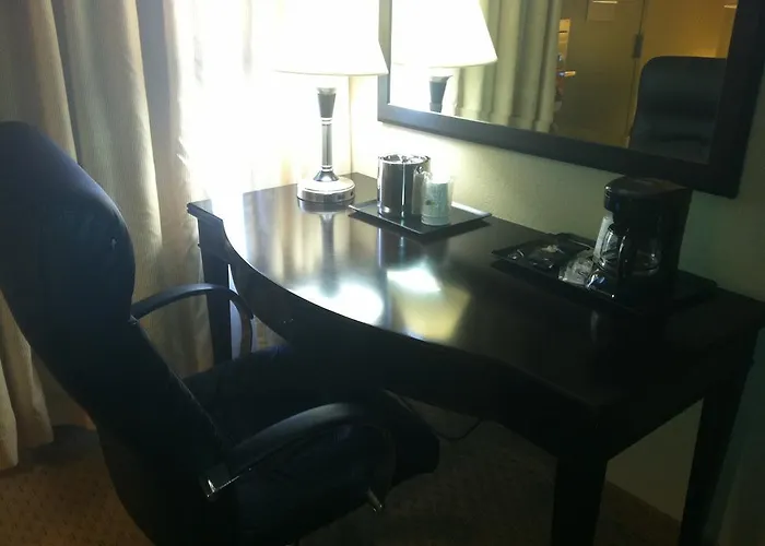 Howard Johnson Inn Cleveland Airport Brook Park