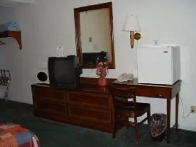 Budget Host Vista Inn