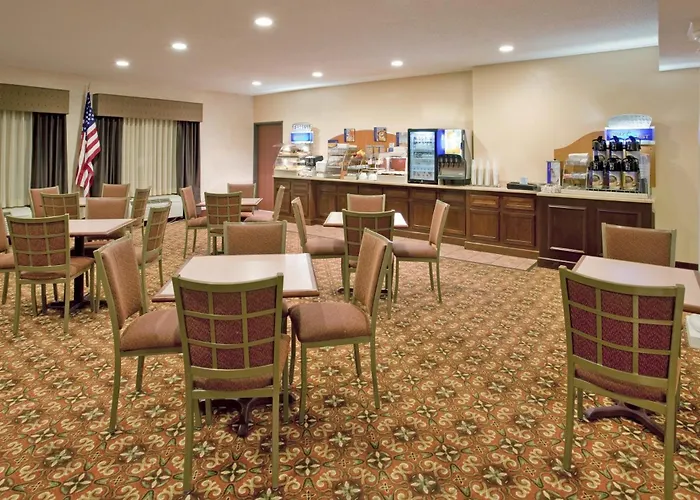 Seasons Inn & Suites Highland