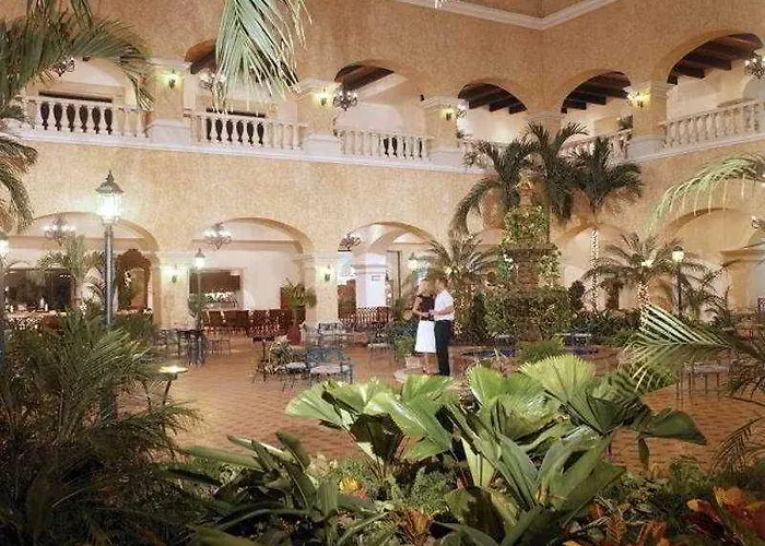 Aventura Cove Palace