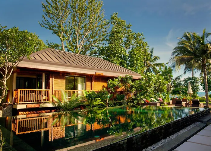 Dhevatara Beach Hotel