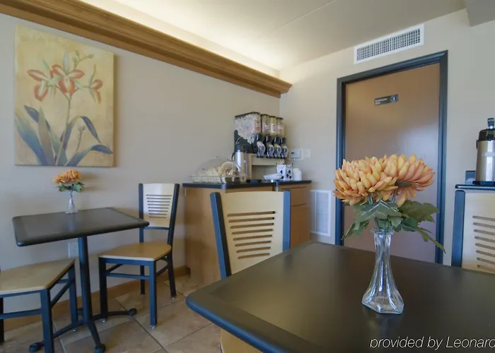 Americas Best Value Inn & Suites Conway