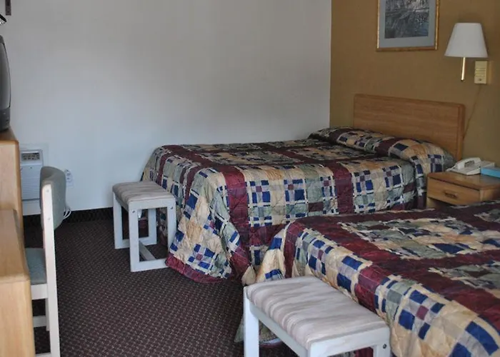 Seneca Clipper Inn