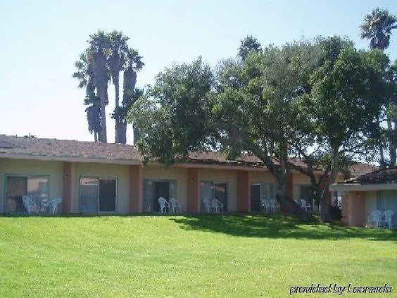 White Oaks Hotel