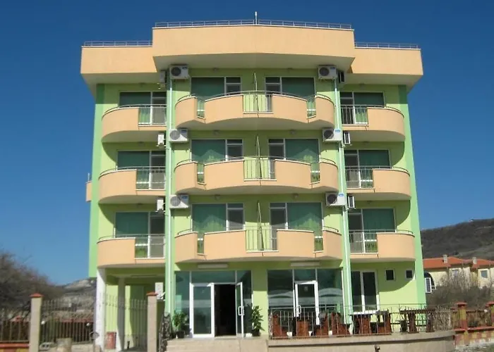 Anelia Family Hotel