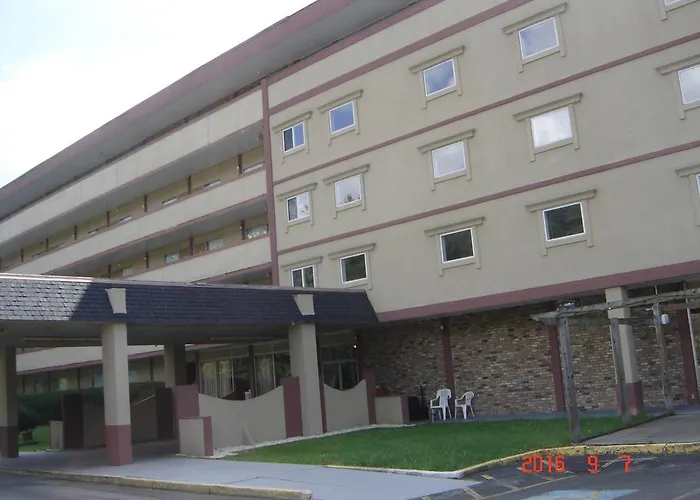 Days Inn Oil City Conference Center