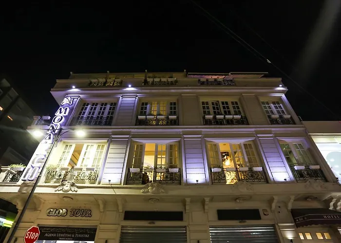 Hotel Monarch
