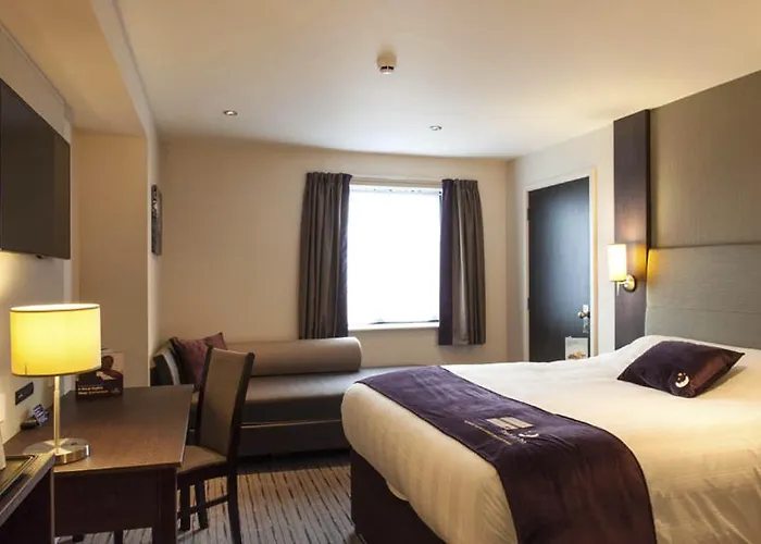 Premier Inn Basingstoke West
