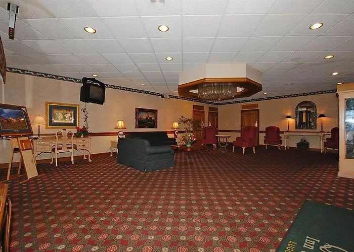 Camden West Inn