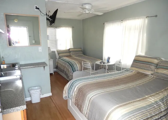 Sifting Sands Motel