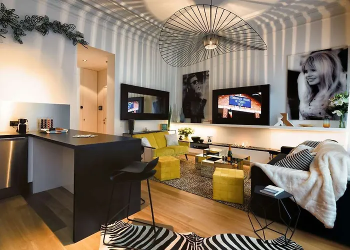 Charles Home Amazone