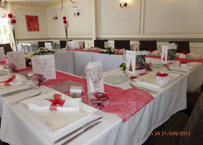 The Originals Access, Hostellerie Des Pins, Montelimar