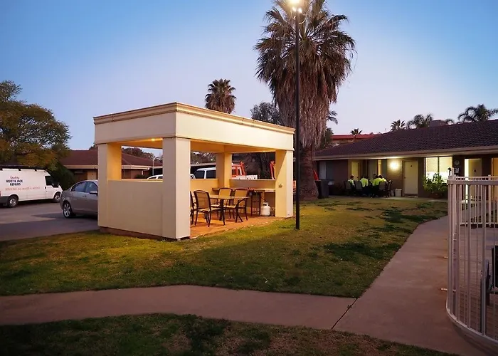 Jacaranda Apartments