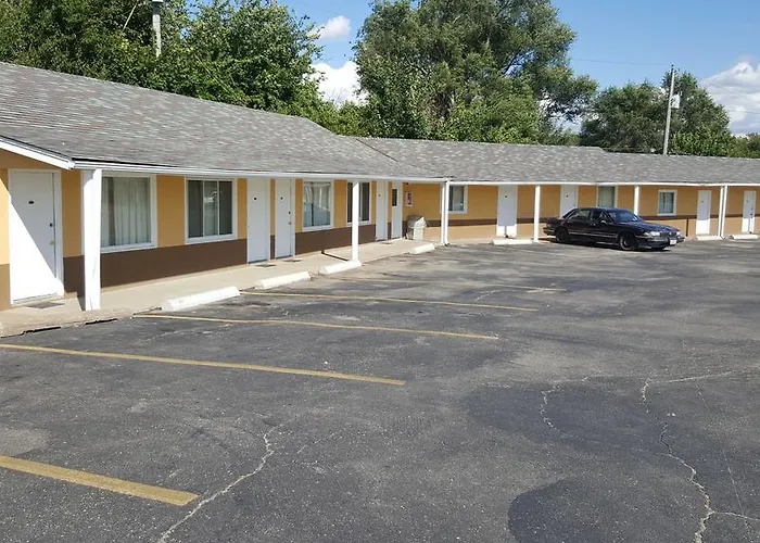 Chief Motel