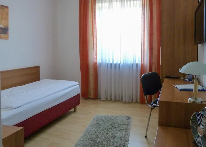 City Hotel