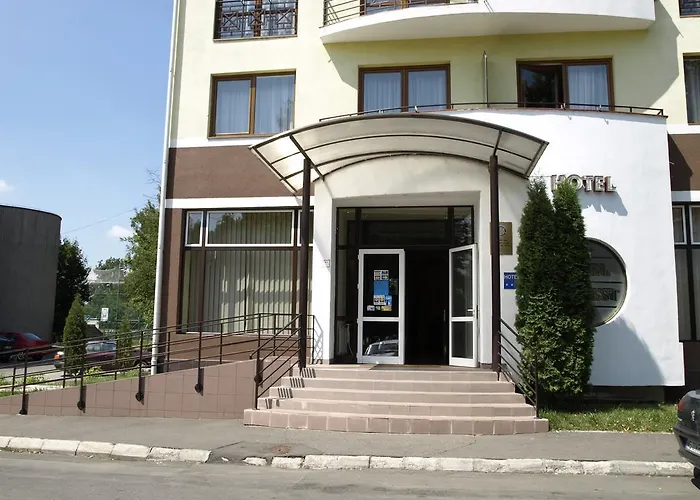 Hotel Everest