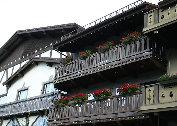 Der Sportsmann Suites