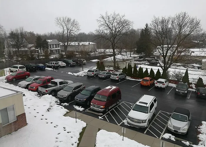 President Inn & Suites