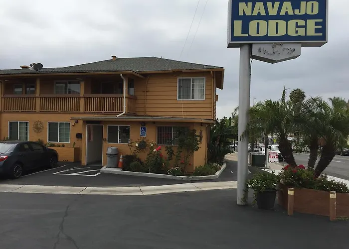 Navajo Lodge
