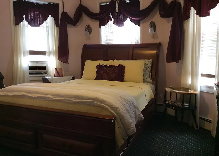Fair Street Guest House