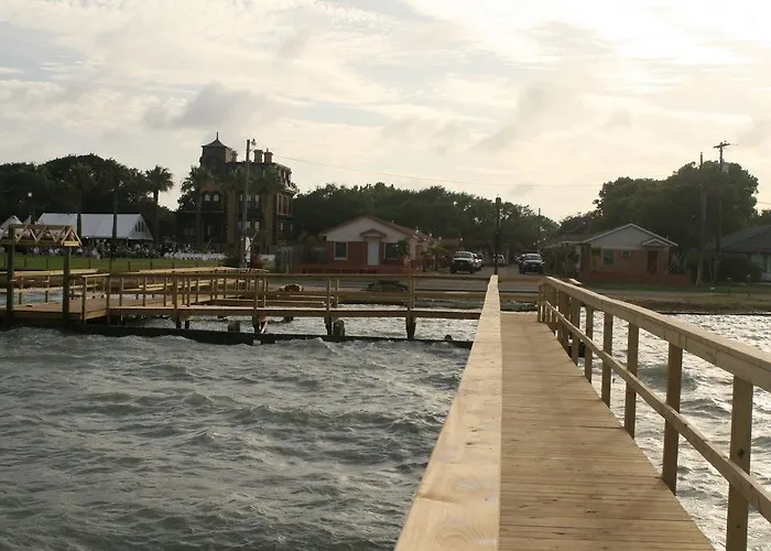 Bayfront Cottages