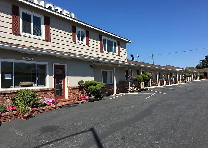 Old Marina Inn