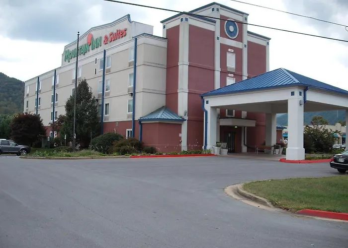 Mountain Inn & Suites