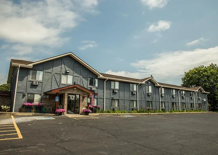 Americas Best Value Inn & Suites Detroit Lakes
