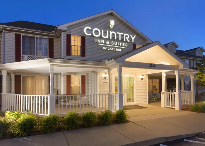 Country Inn & Suites By Radisson, Nevada, Mo