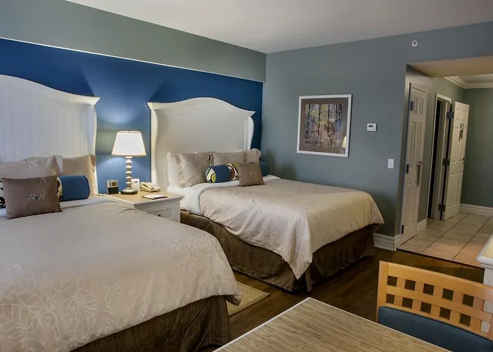 Watkins Glen Harbor Hotel