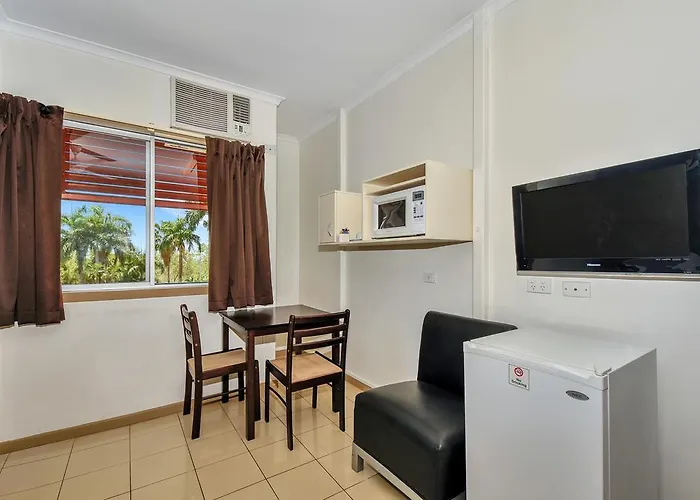 Darwin City Edge Motel & Suites