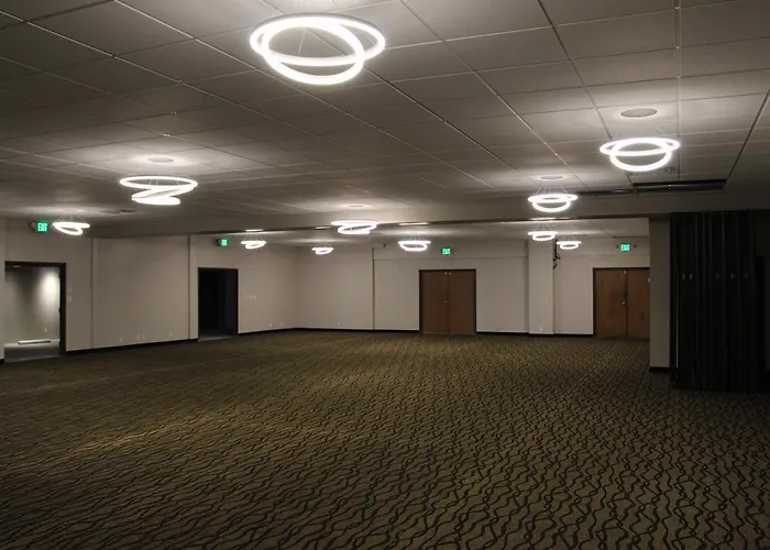 Clarion Inn & Conference Center