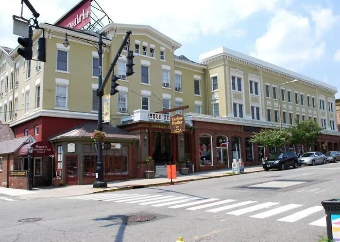 The Yankee Pedlar Inn