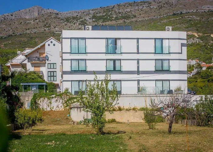 Jona Hotel Split