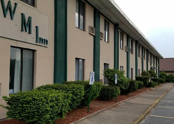Woonsocket Motor Inn