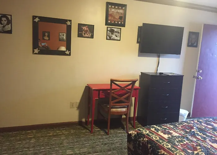 Colony Inn Motel