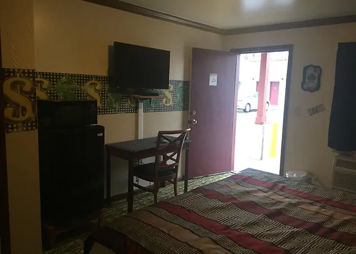Colony Inn Motel