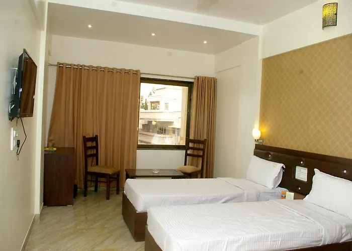 Hotel Gulmohar Pride