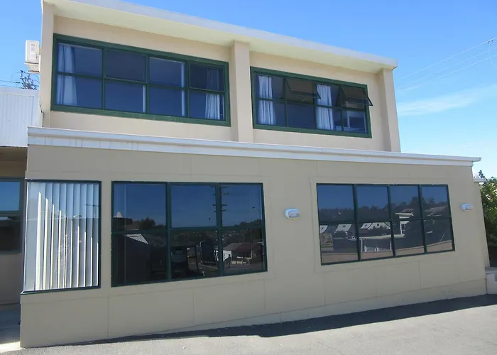 Abel Tasman Airport Motor Inn