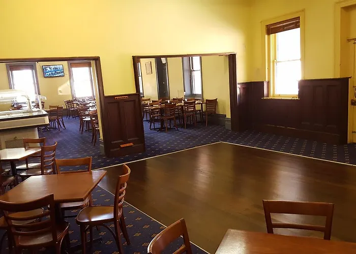 Copper Coast Hotel