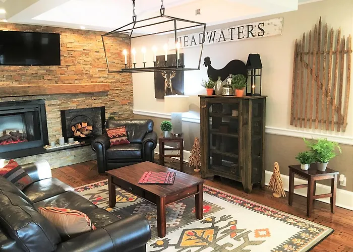 The Lodge At Headwaters