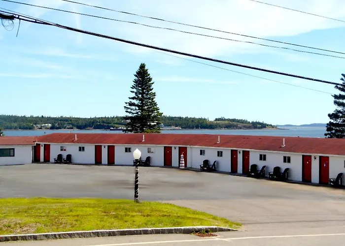 Redclyffe Shore Motor Inn